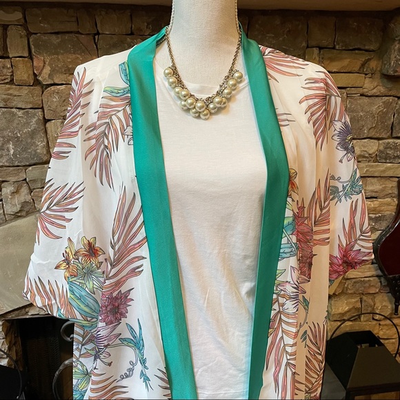 NWT Floral Print Boho Kimono with Tassels Size XL - Picture 2 of 11